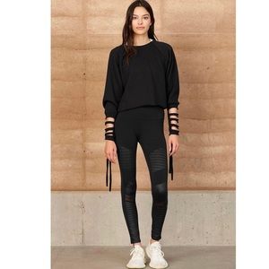 Alo Yoga Tribe Long Sleeve Top
